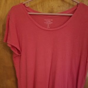 Scoop tee